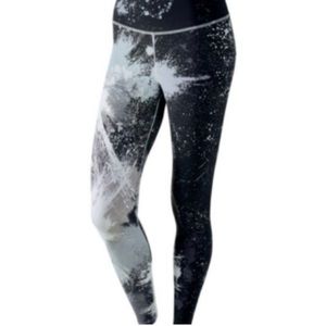 Nike power legendary tights 28” mid rise.